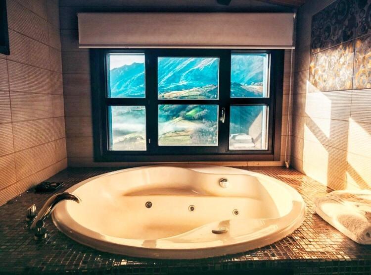 ホテル La Aldea Sonada オビエド エクステリア 写真